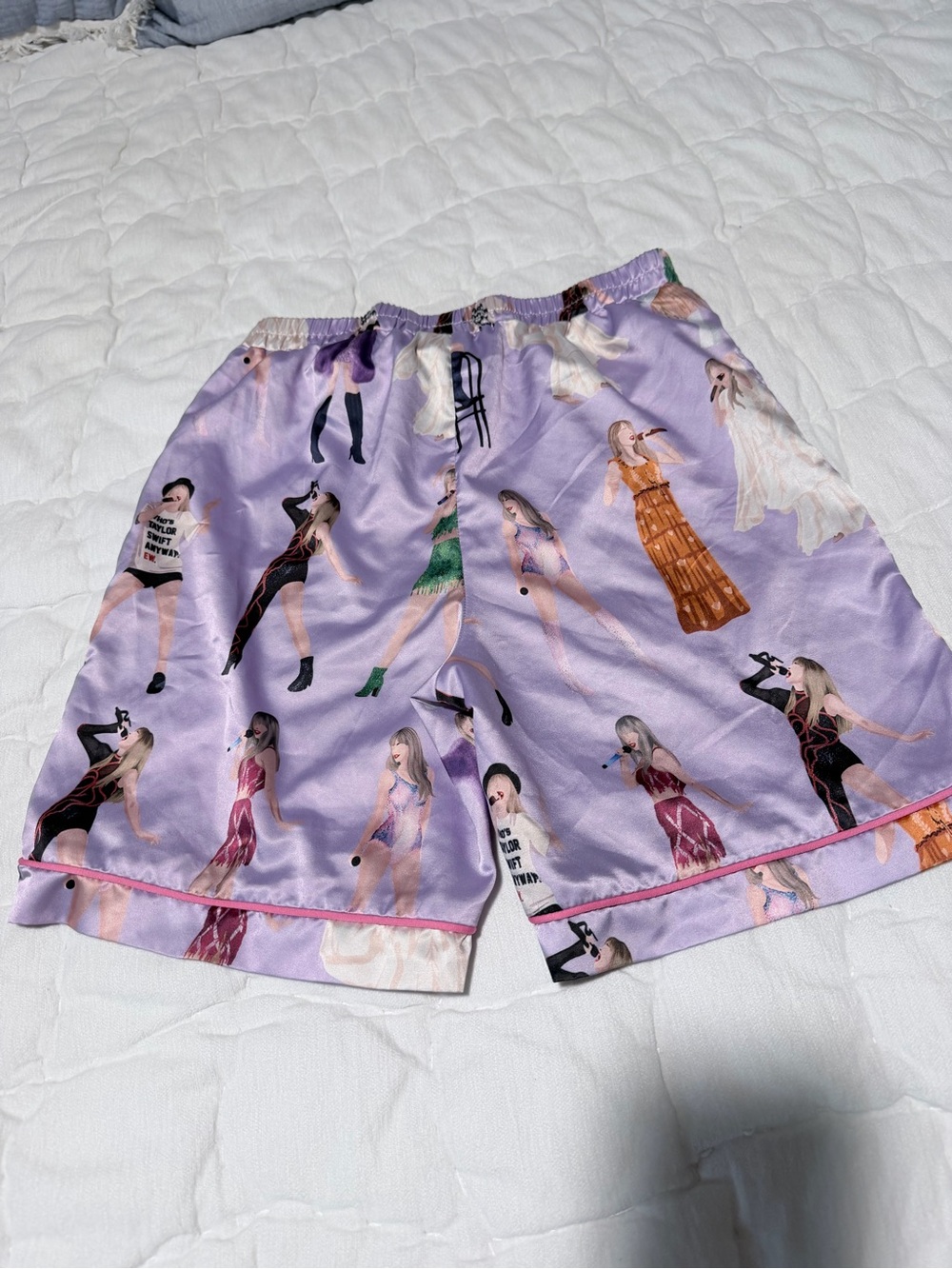 Taylor Swift Inspired Satin Pajama Set Lavender Youth Child XL Swiftie Sleepwear - Picture 5 of 9